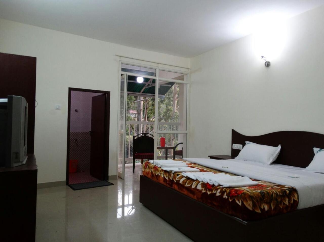 Eden Holidays Ev Munnar Exterior photo