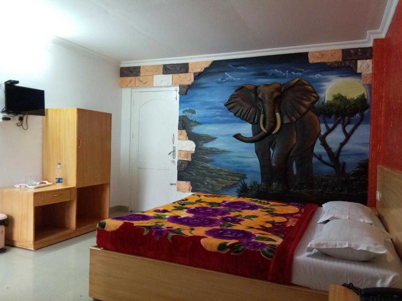 Eden Holidays Ev Munnar Exterior photo